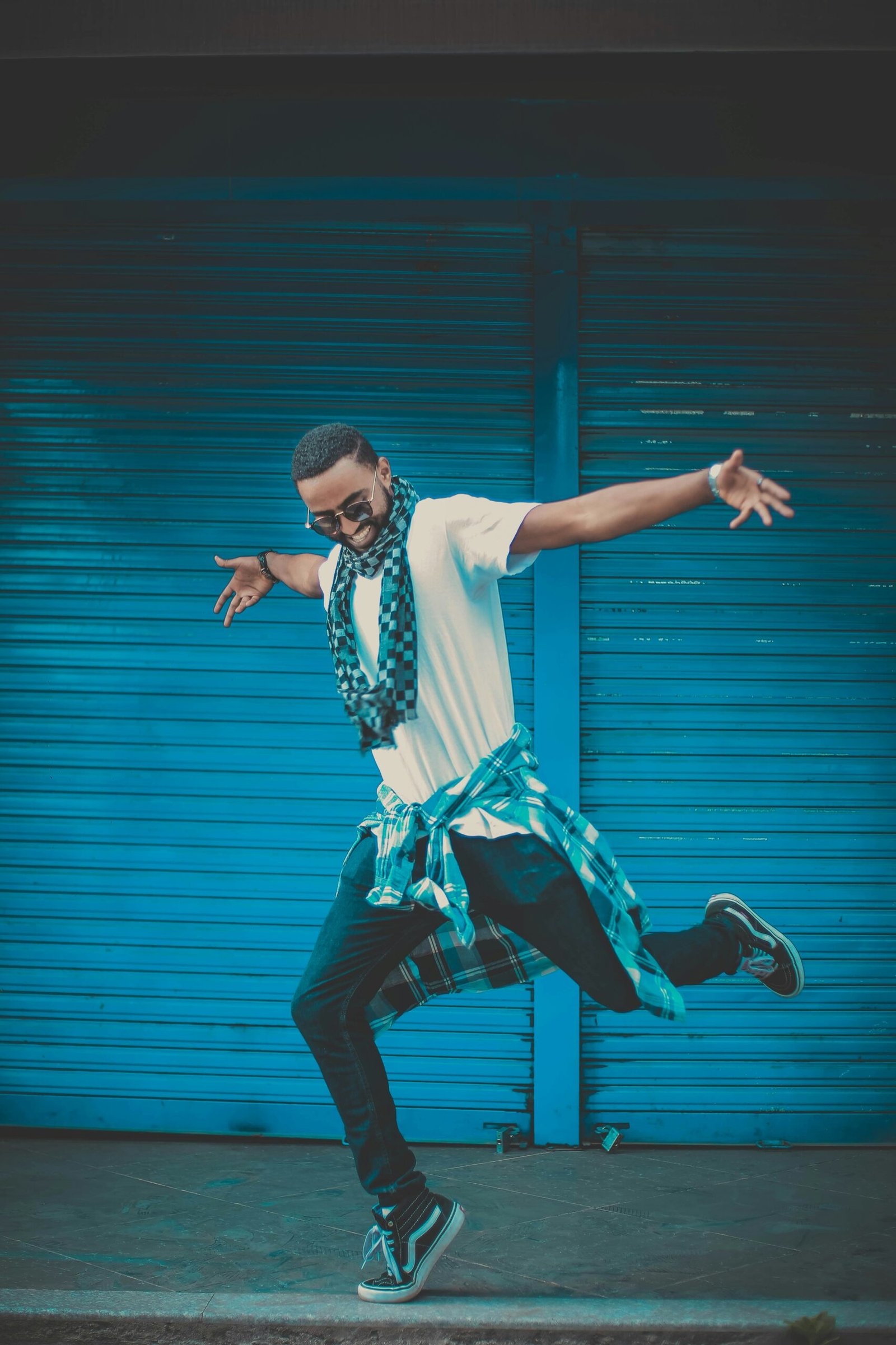 gift habeshaw etxf65fatrs unsplash